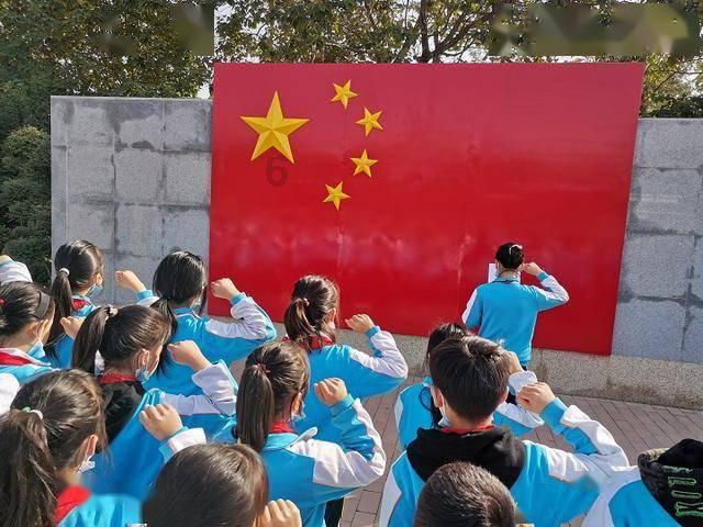 逃离粉红岛